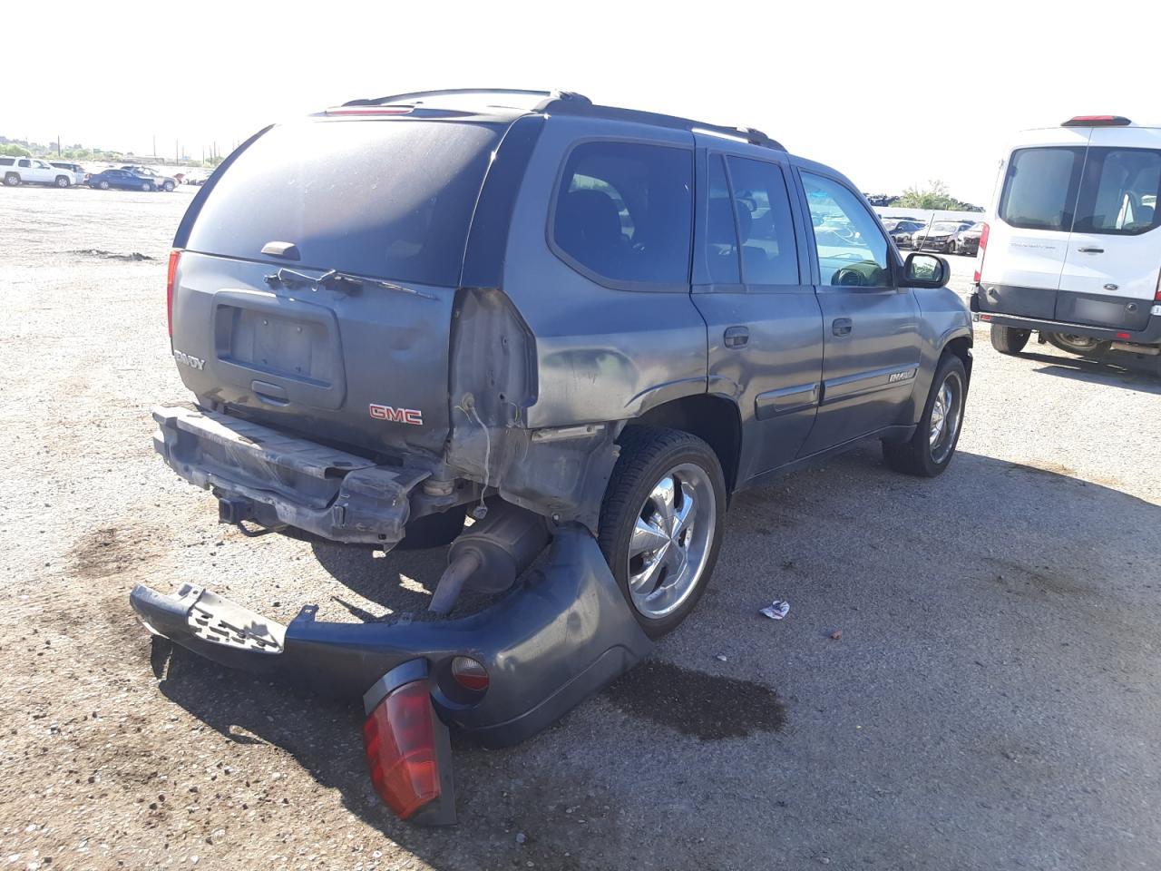 Photo 4 from auction – 2005 GMC ENVOY with VIN 1GKDT13S852114520