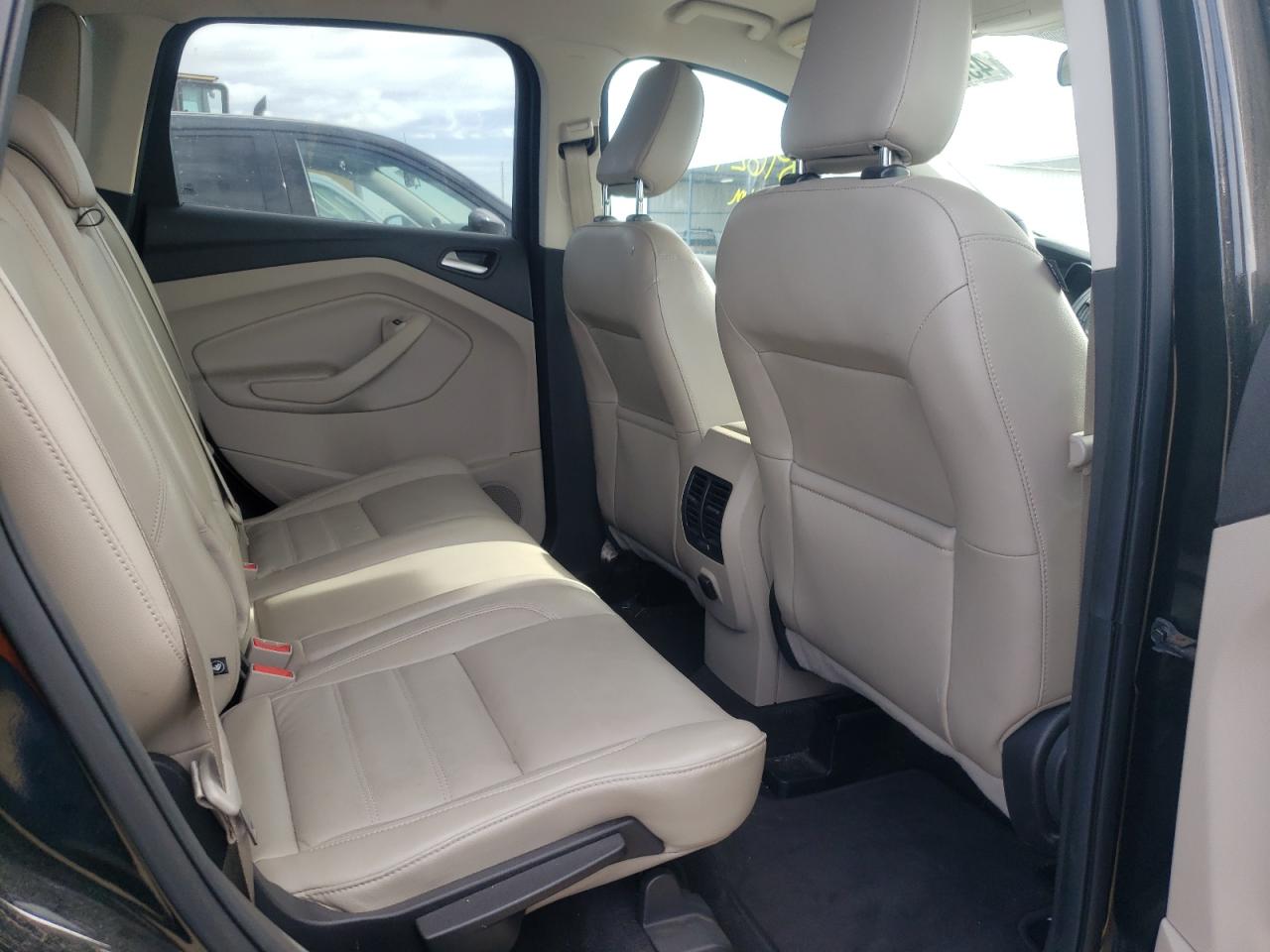 Photo 6 from auction – 2018 FORD ESCAPE SEL with VIN 1FMCU9HD4JUC89502