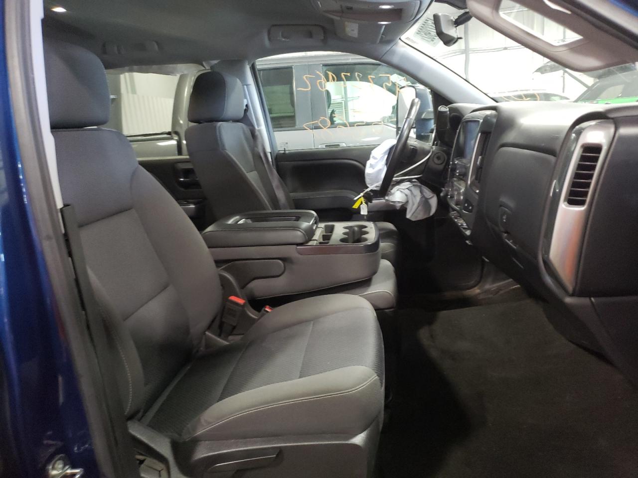 Photo 5 from auction – 2016 CHEVROLET SILVERADO with VIN 3GCUKREC6GG366800
