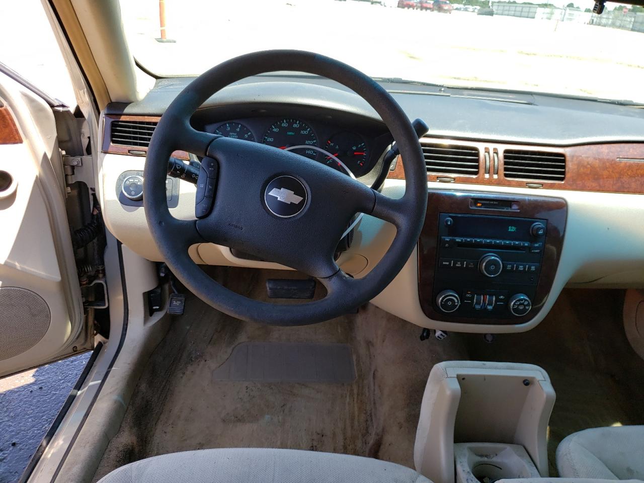 Photo 9 from auction – 2010 CHEVROLET IMPALA LS with VIN 2G1WA5EK2A1201072