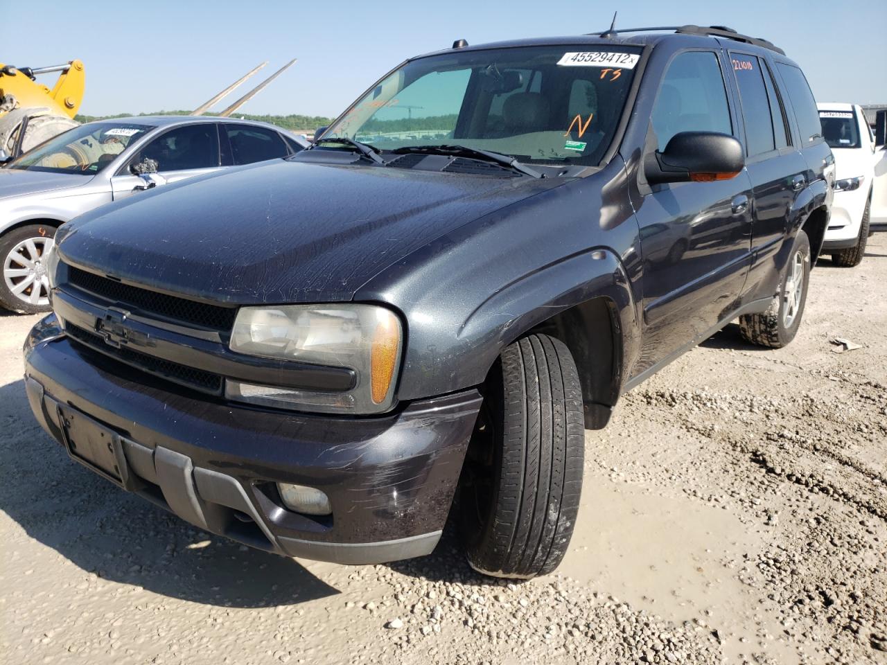 Photo 2 from auction – 2005 CHEVROLET TRAILBLAZE with VIN 1GNDT13SX52294117