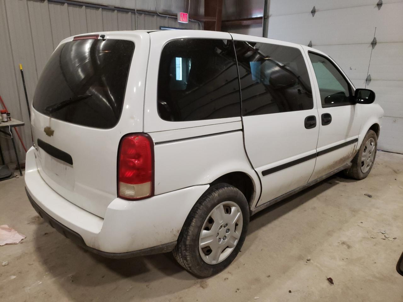 Photo 4 from auction – 2008 CHEVROLET UPLANDER L with VIN 1GNDU23W58D102178