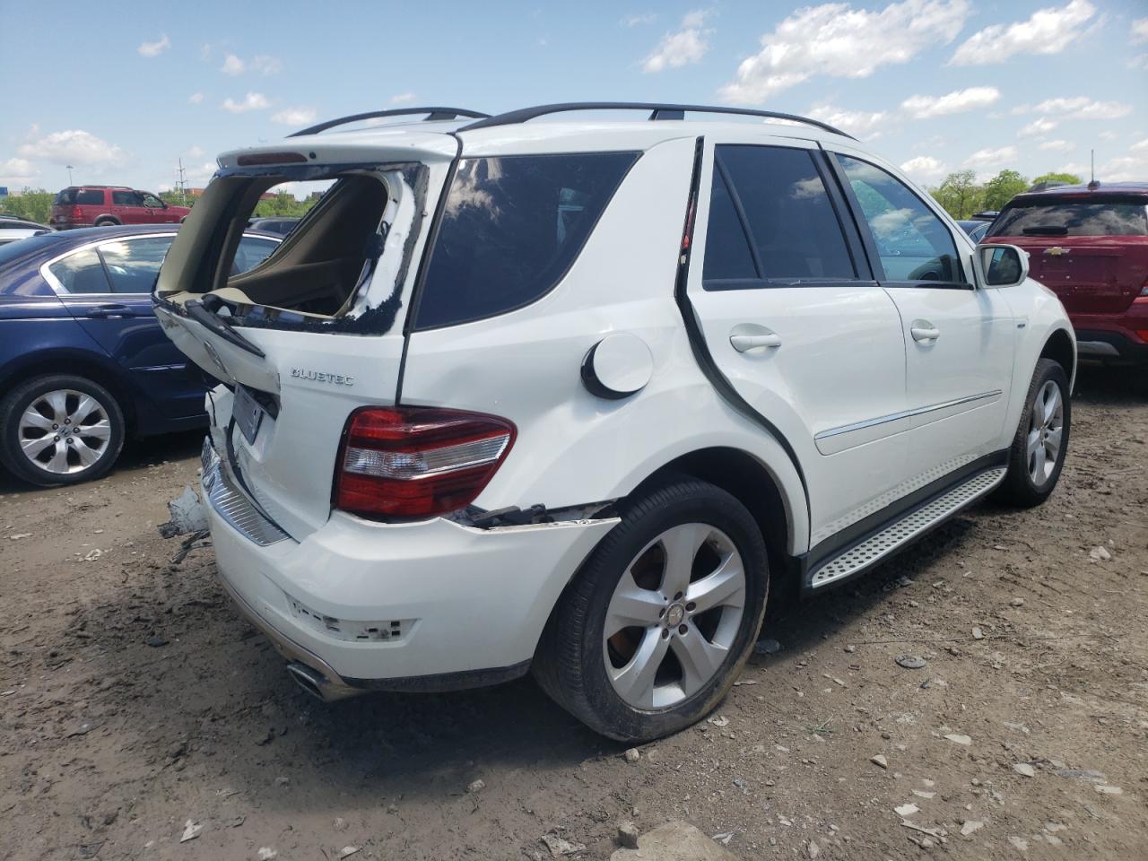 Photo 4 from auction – 2009 MERCEDES-BENZ ML with VIN 4JGBB25E99A503631