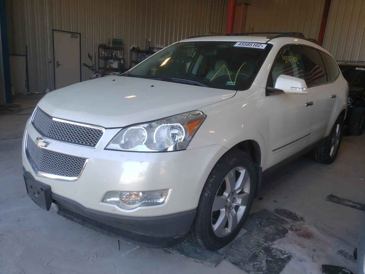 Photo 2 from auction – 2012 CHEVROLET TRAVERSE L with VIN 1GNKVLED6CJ349337