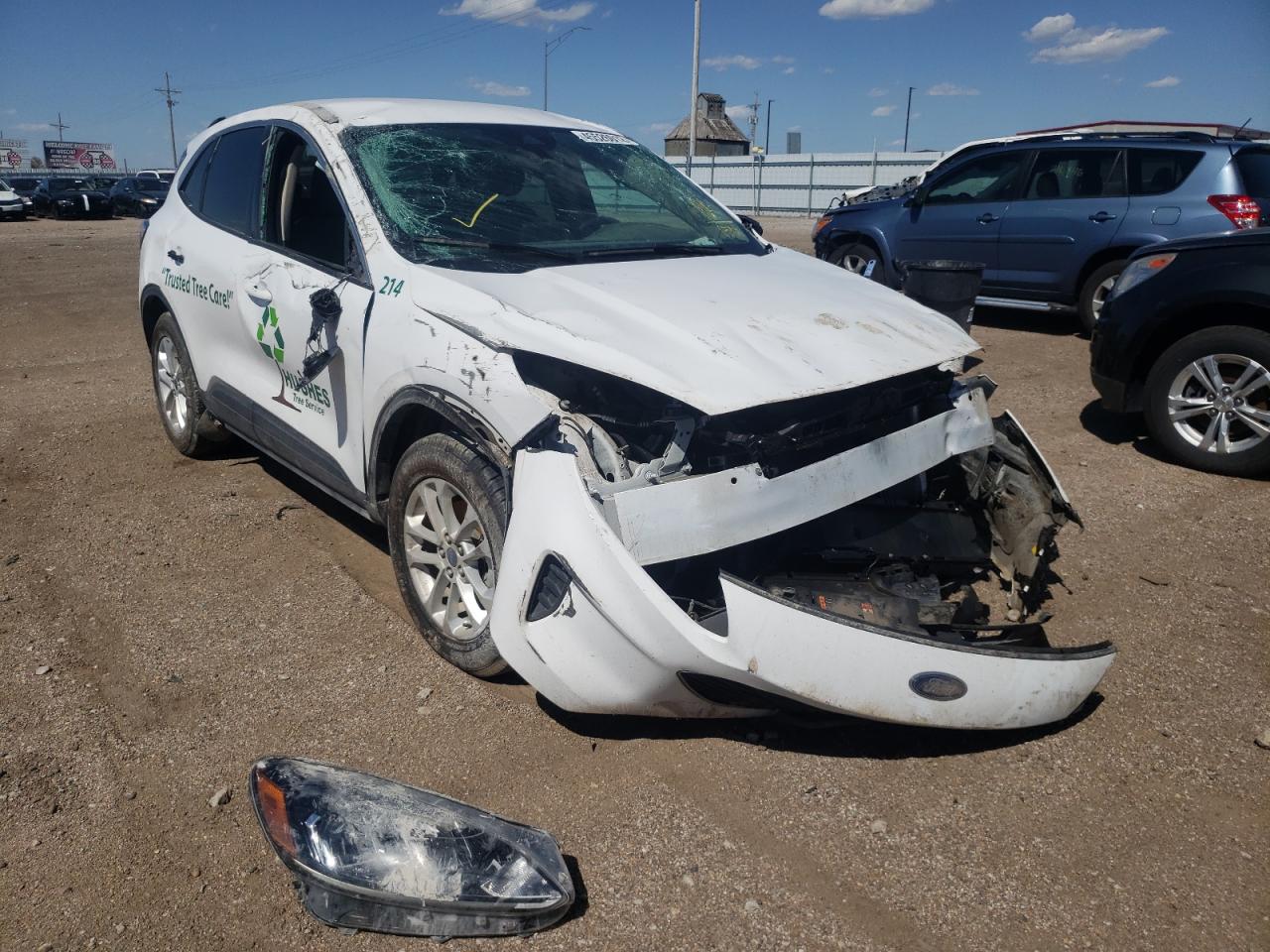 FORD ESCAPE SE 2020 with VIN 1FMCU9G60LUB41501 - Photo from auction