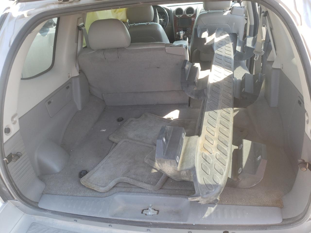 Photo 9 from auction – 2008 GMC ENVOY with VIN 1GKDS13S582101621