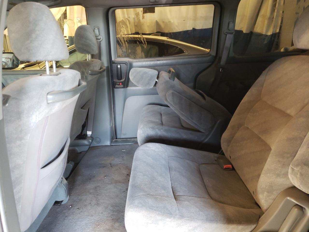 Photo 6 from auction – 2003 HONDA ODYSSEY EX with VIN 5FNRL18693B128529