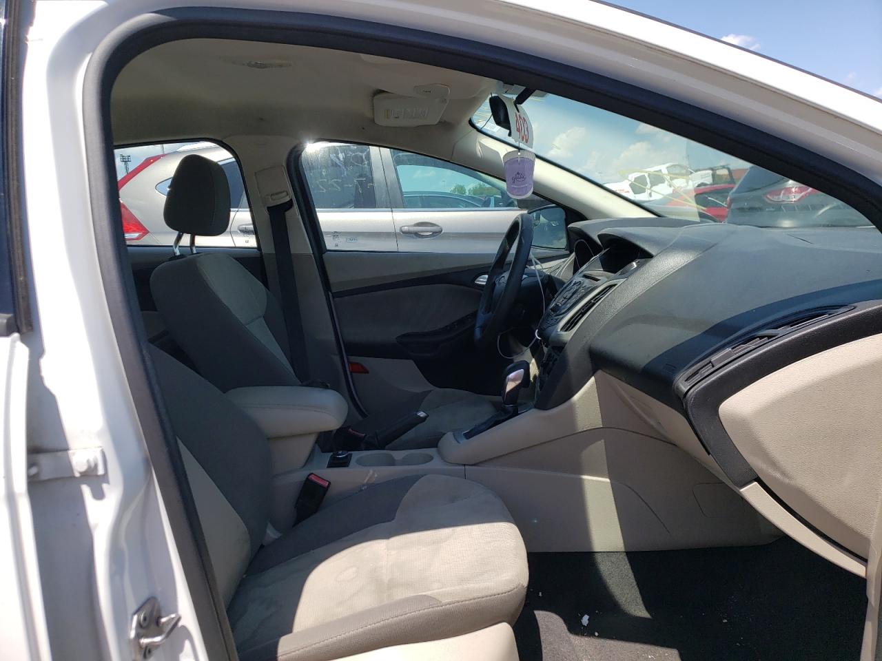 Photo 5 from auction – 2012 FORD FOCUS SE with VIN 1FAHP3F27CL361078