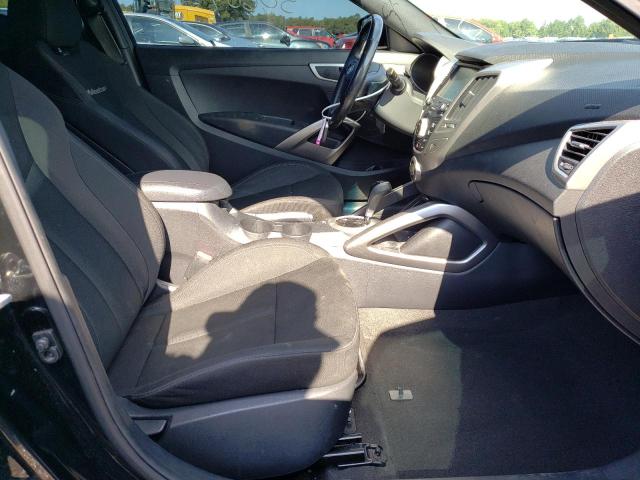 Photo 5 from auction – 2017 HYUNDAI VELOSTER with VIN KMHTC6AD6HU322618