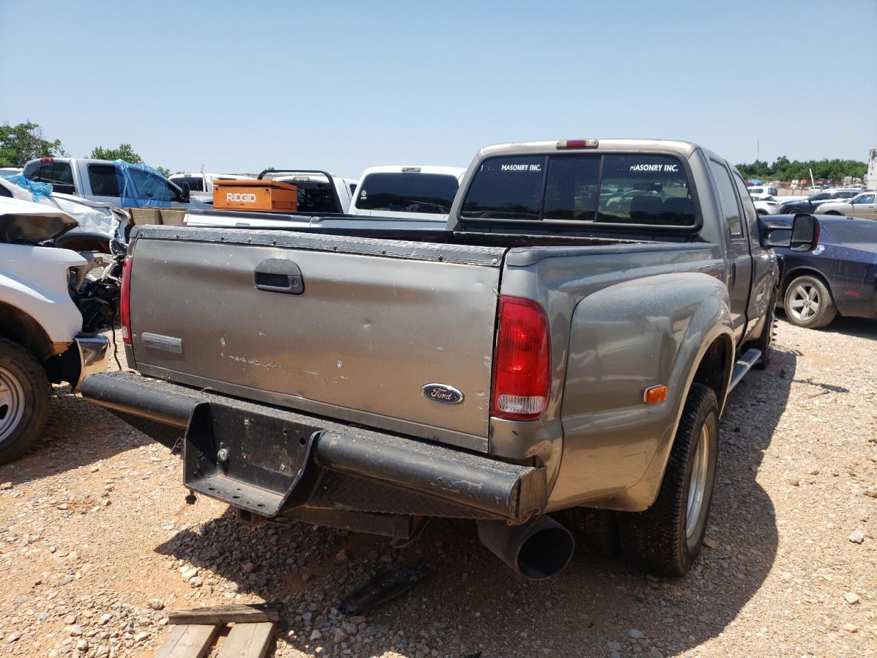 Photo 4 from auction – 2005 FORD F350 SUPER with VIN 1FTWW32P75EA70738