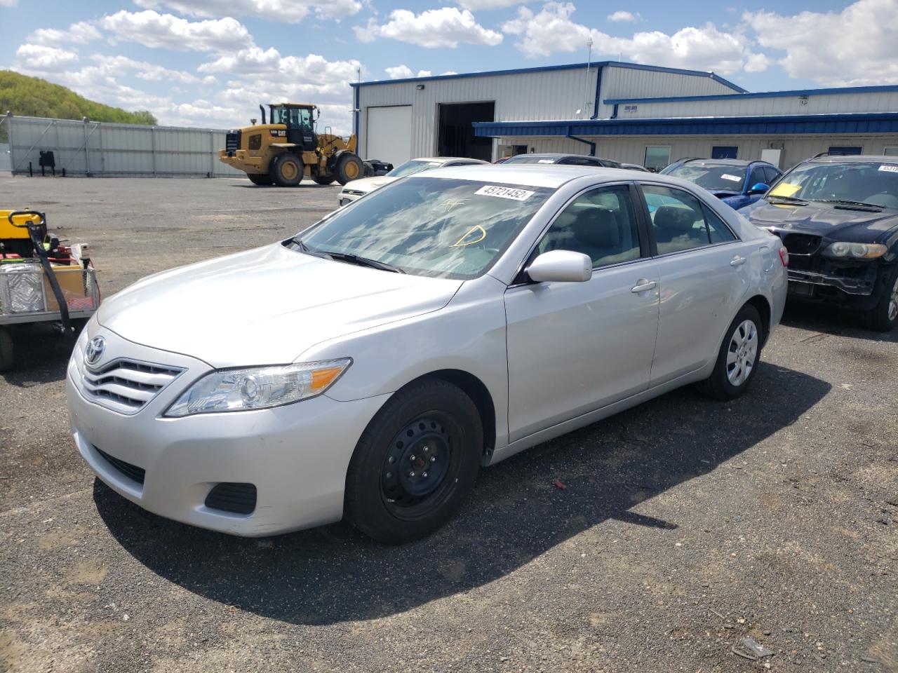Photo 2 from auction – 2011 TOYOTA CAMRY BASE with VIN 4T1BF3EK8BU118128