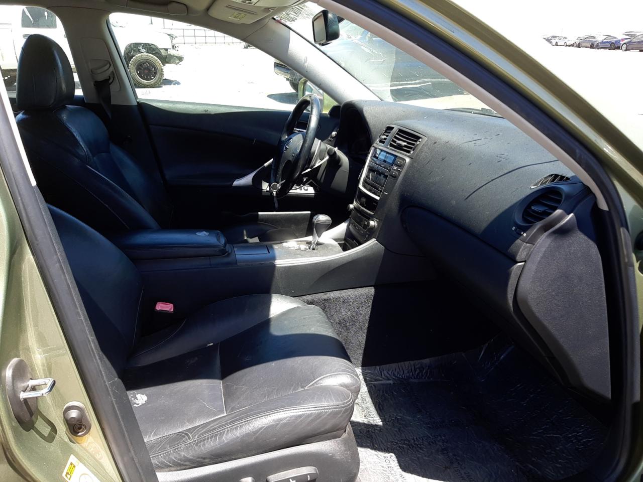 Photo 5 from auction – 2006 LEXUS IS 250 with VIN JTHBK262X65001965