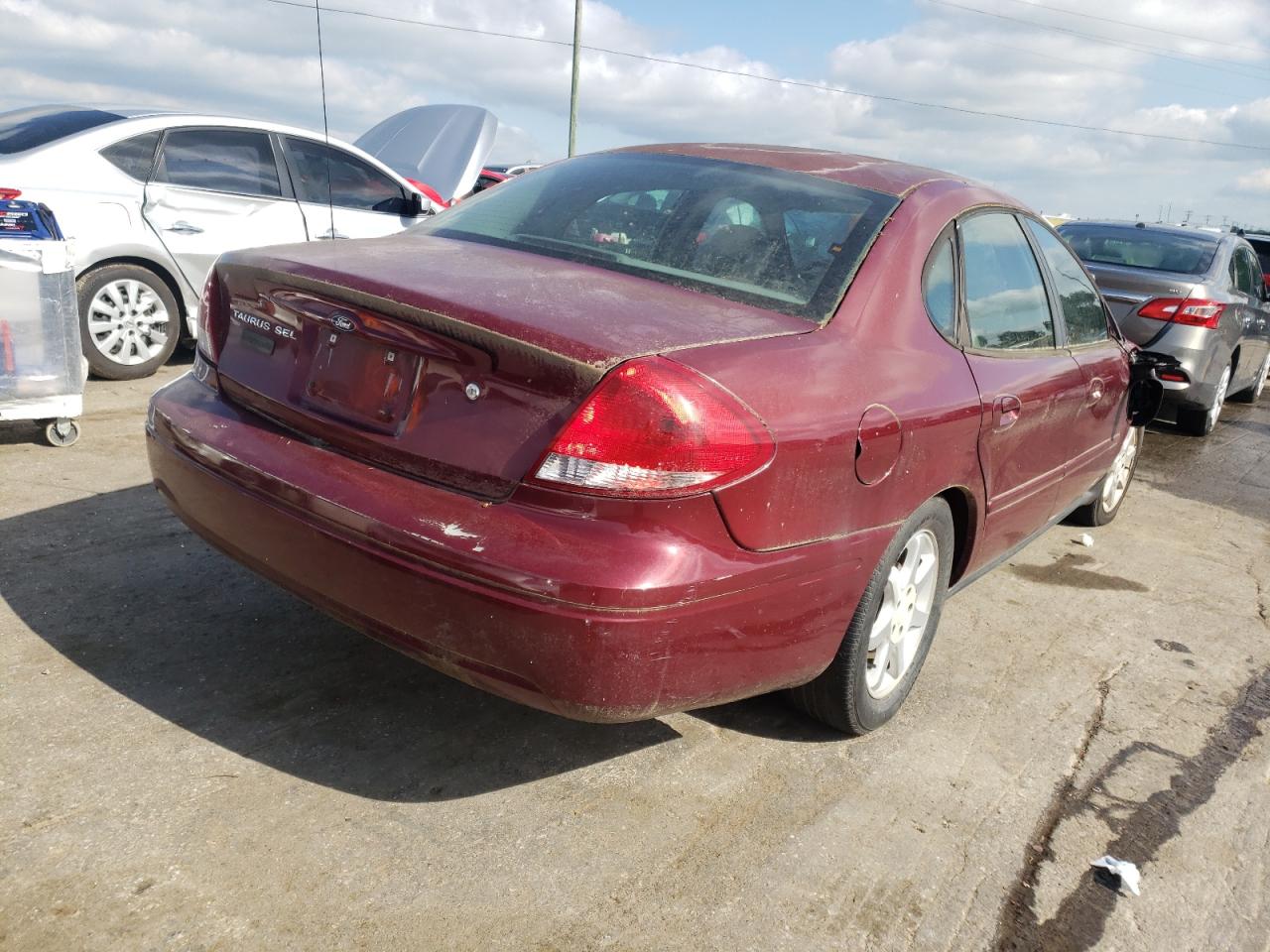 Photo 4 from auction – 2007 FORD TAURUS SEL with VIN 1FAFP56U97A183986