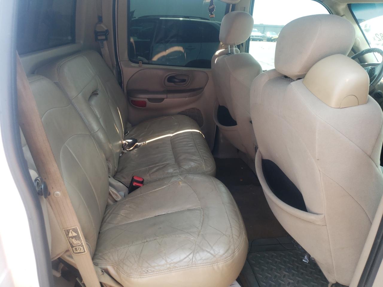 Photo 6 from auction – 2001 FORD F150 SUPER with VIN 1FTRW07L51KE52991