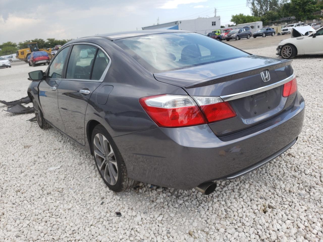 Photo 3 from auction – 2014 HONDA ACCORD SPO with VIN 1HGCR2F57EA293271