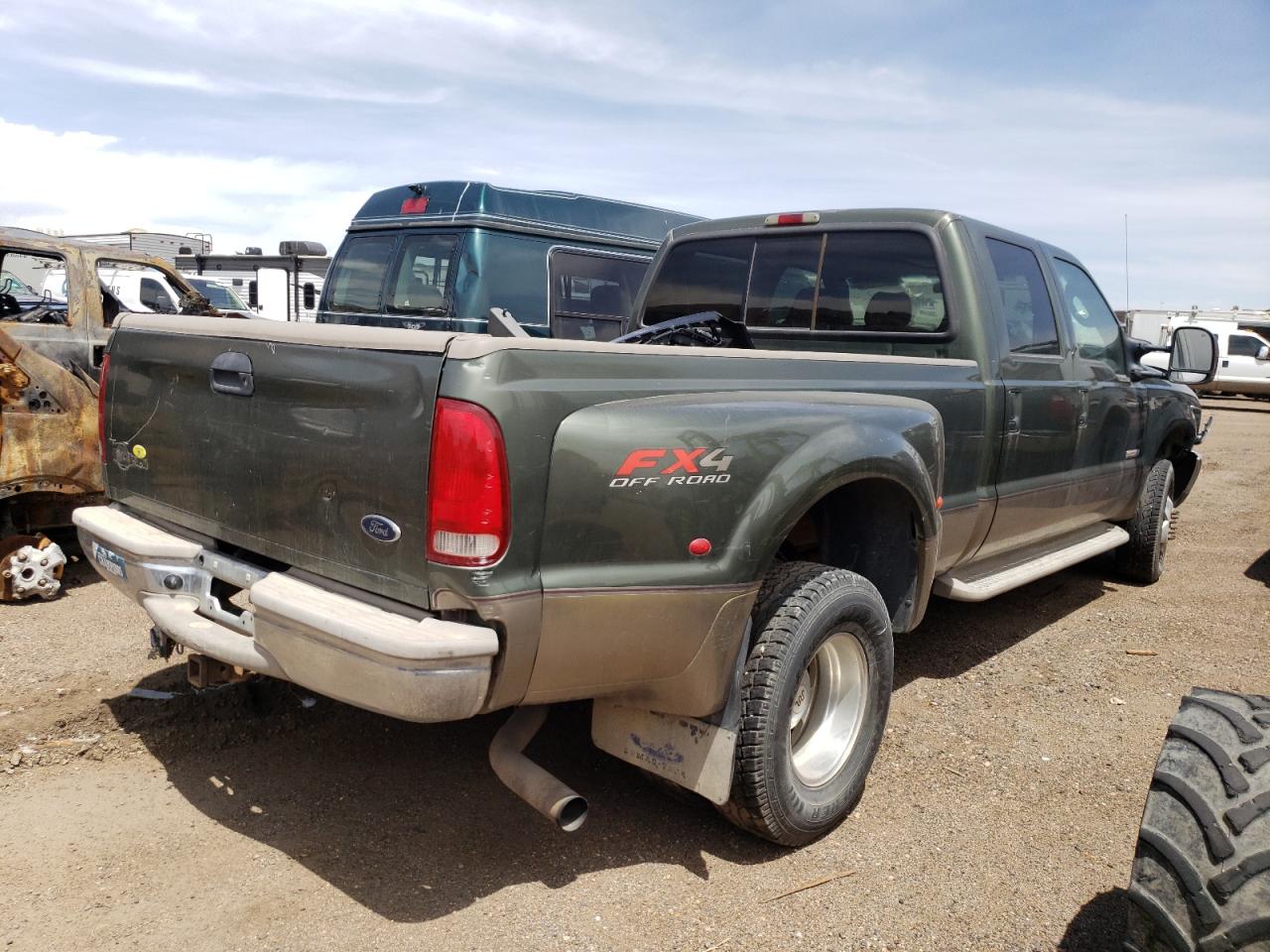Photo 4 from auction – 2004 FORD F350 SUPER with VIN 1FTWW33P24EC09669