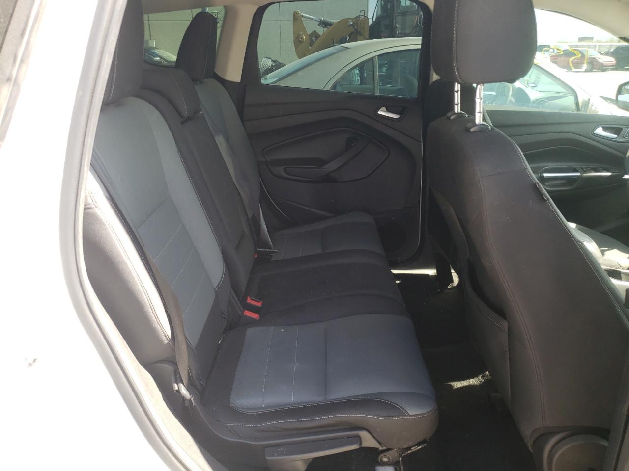 Photo 6 from auction – 2016 FORD ESCAPE SE with VIN 1FMCU0GX9GUB25971
