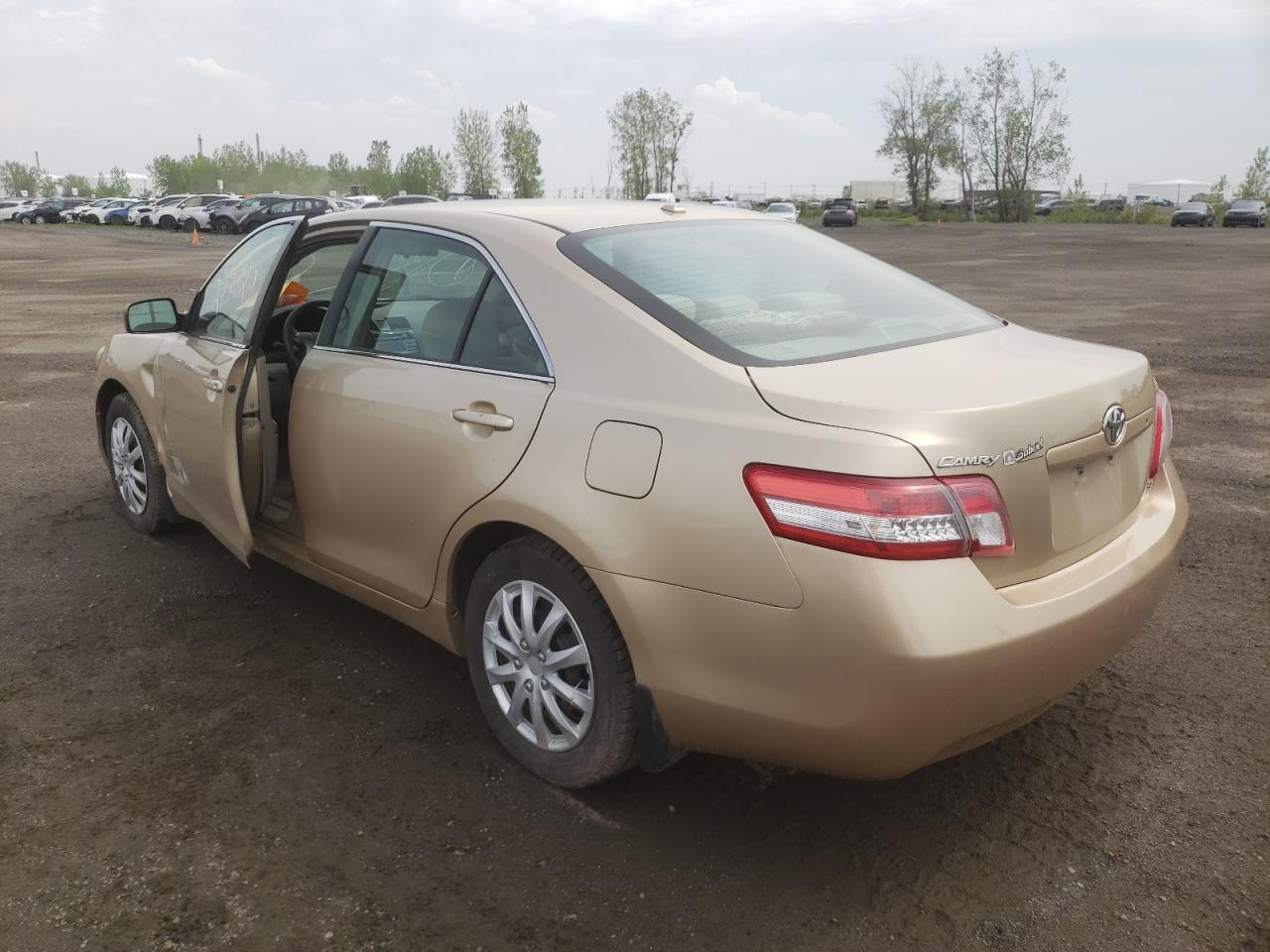 Photo 3 from auction – 2010 TOYOTA CAMRY BASE with VIN 4T1BF3EK0AU501544