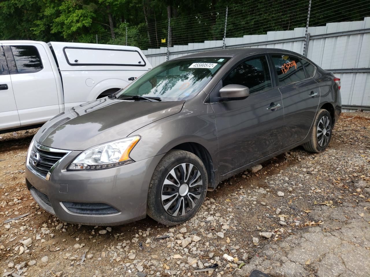 Photo 2 from auction – 2015 NISSAN SENTRA S with VIN 3N1AB7AP1FL692822