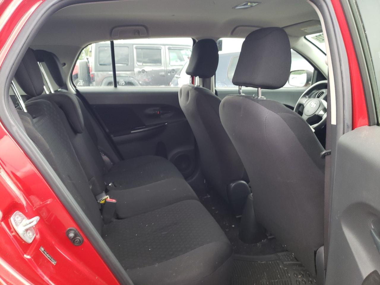 Photo 6 from auction – 2010 TOYOTA SCION XD with VIN JTKKU4B49A1006923