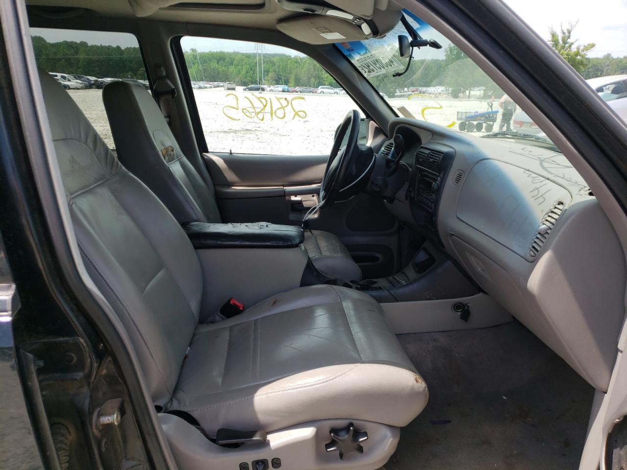 Photo 5 from auction – 2000 MERCURY MOUNTAINEE with VIN 4M2DU66PXYUJ21680