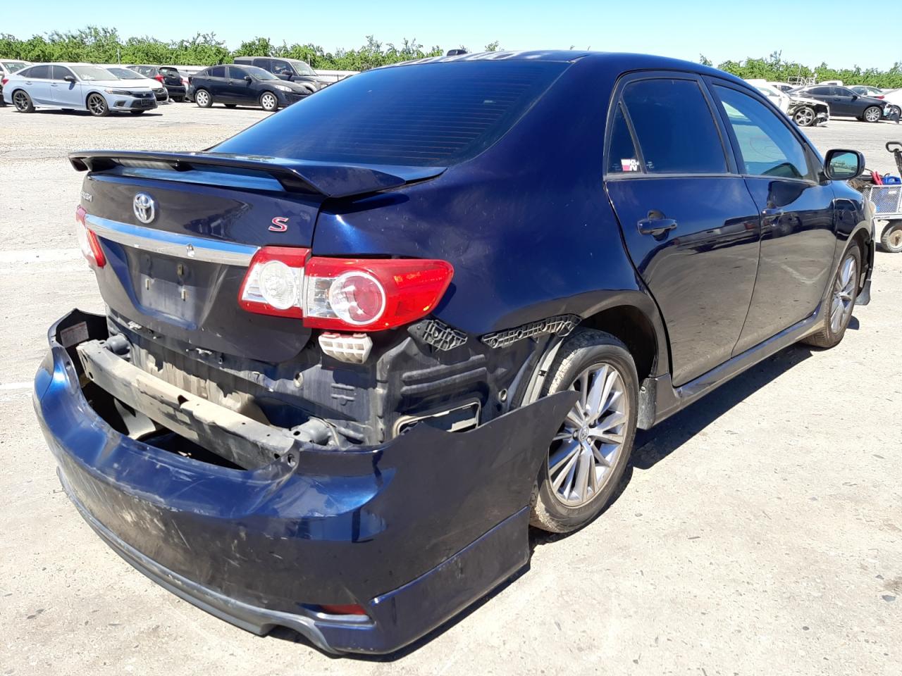Photo 4 from auction – 2011 TOYOTA COROLLA BA with VIN 2T1BU4EE2BC748279