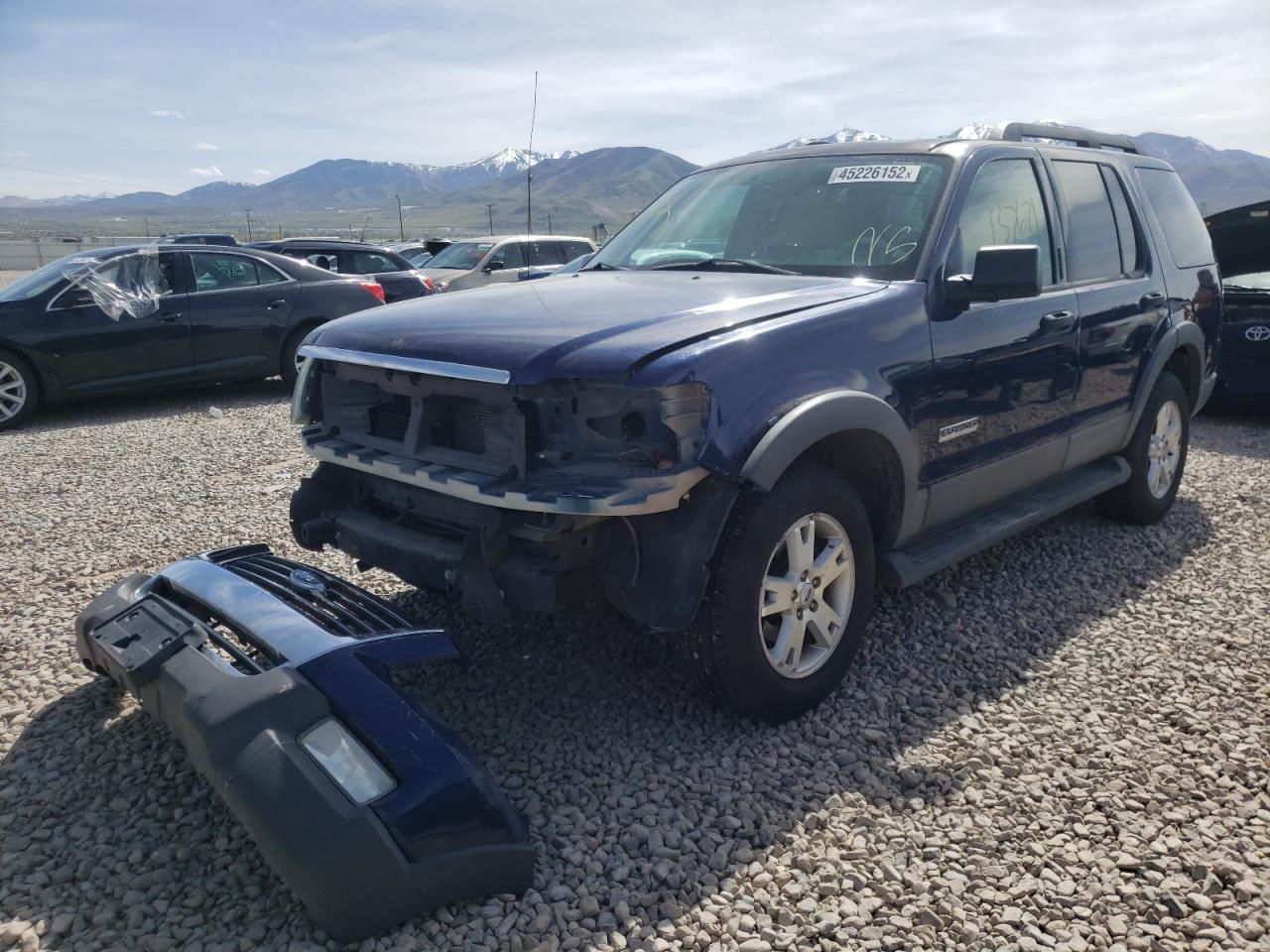 Photo 2 from auction – 2006 FORD EXPLORER X with VIN 1FMEU73E96UB22959