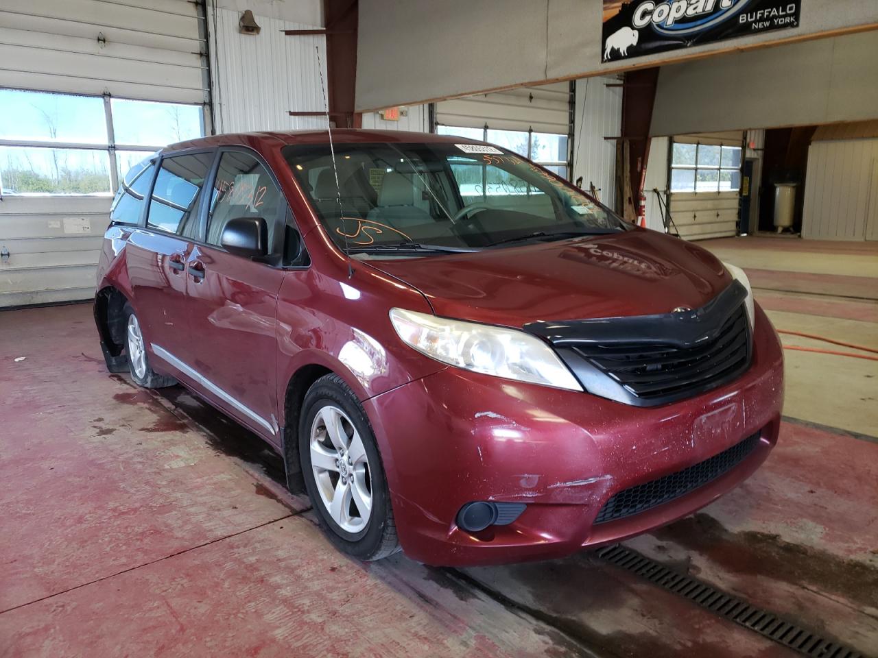 TOYOTA SIENNA 2013 with VIN 5TDZK3DC2DS357321 - Photo from auction