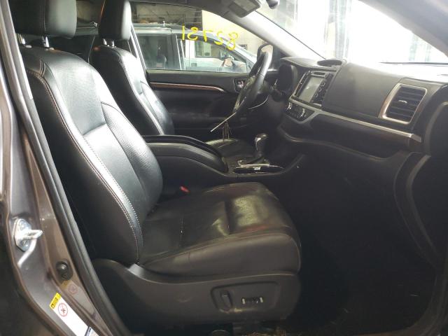 Photo 5 from auction – 2016 TOYOTA HIGHLANDER with VIN 5TDDKRFHXGS234151