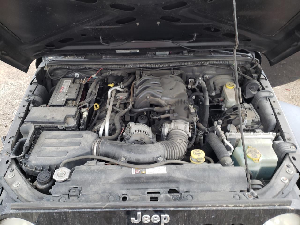 Photo 7 from auction – 2014 JEEP WRANGLER U with VIN 1C4BJWDG8EL283138