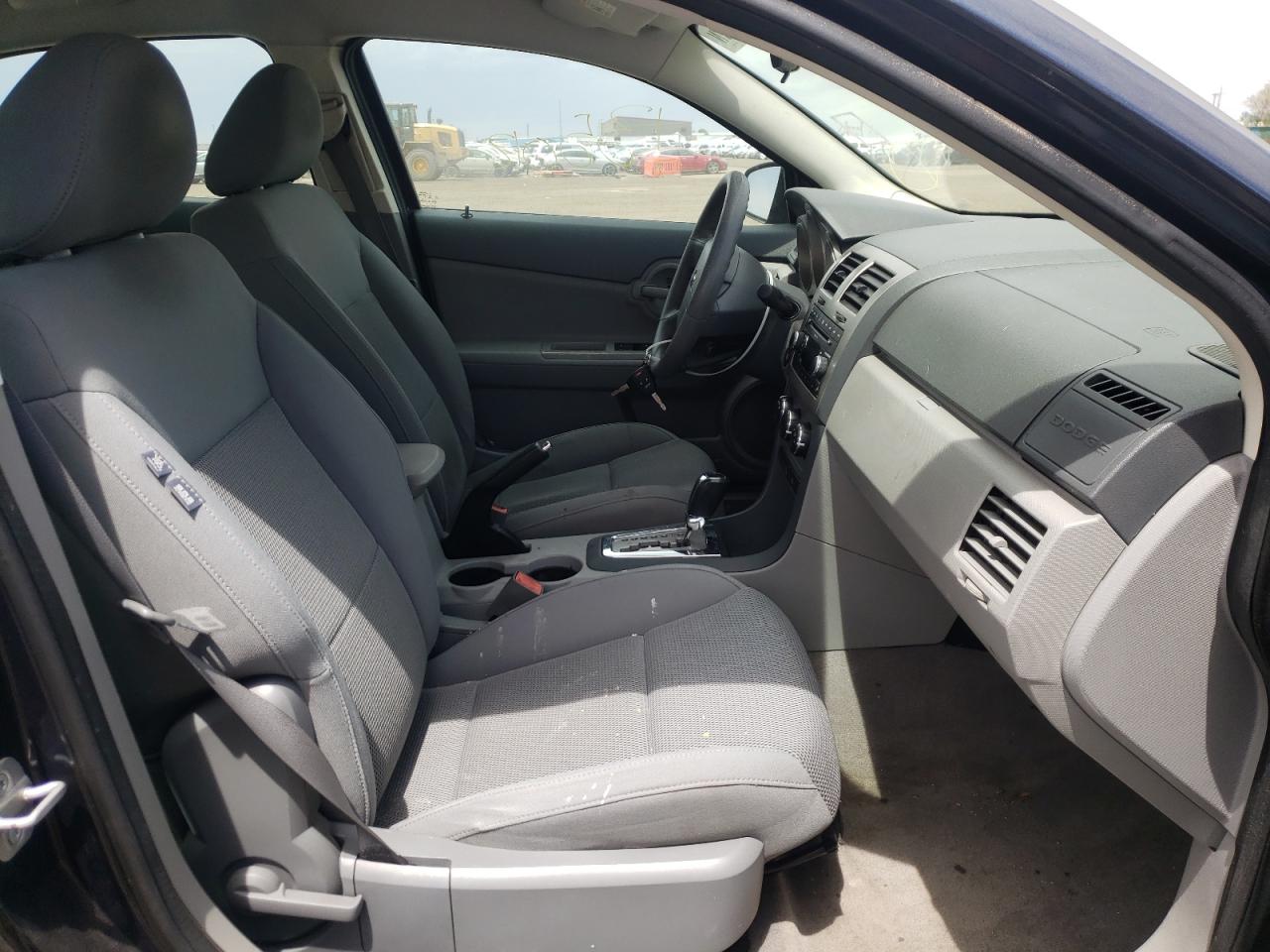 Photo 5 from auction – 2008 DODGE AVENGER SE with VIN 1B3LC46R68N242079