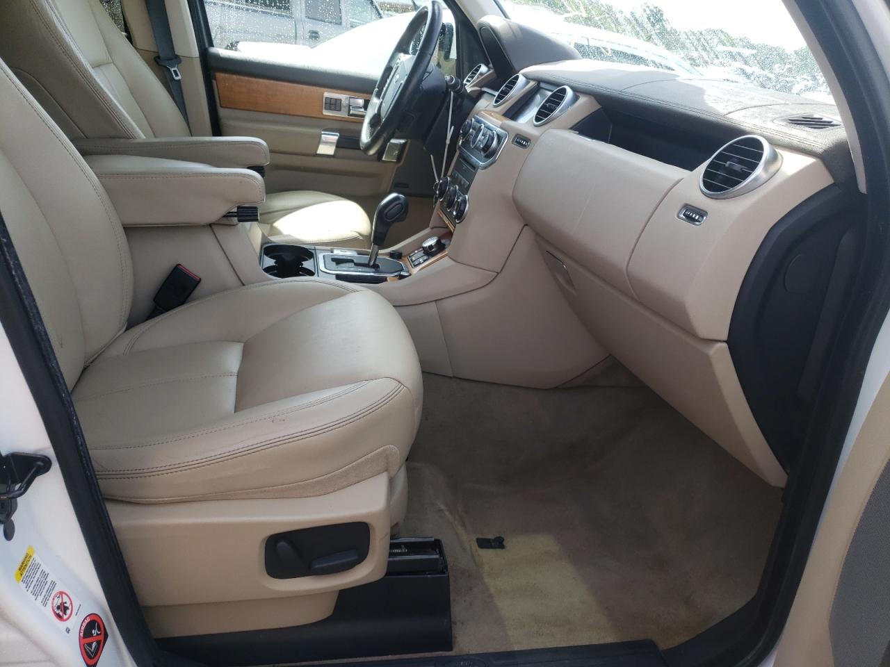 Photo 5 from auction – 2013 LAND ROVER LR4 HSE LU with VIN SALAK2D47DA671648