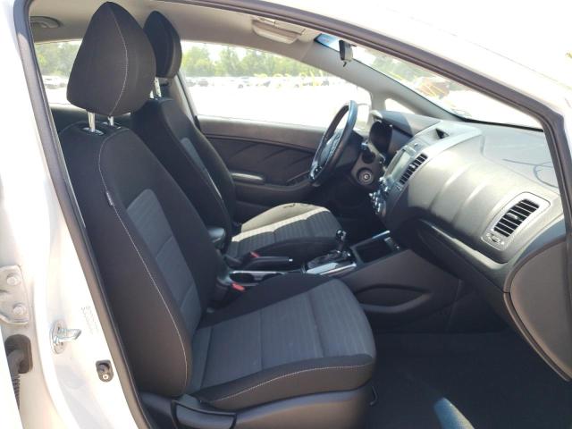Photo 5 from auction – 2017 KIA FORTE LX with VIN 3KPFL4A76HE071811