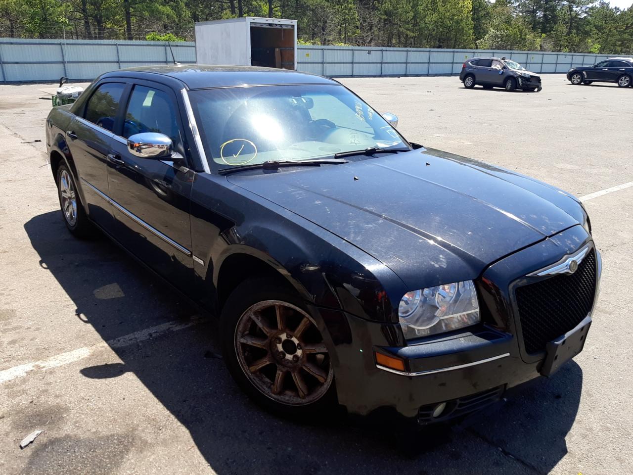 CHRYSLER 300 2008 with VIN 2C3LA53G28H320870 - Photo from auction