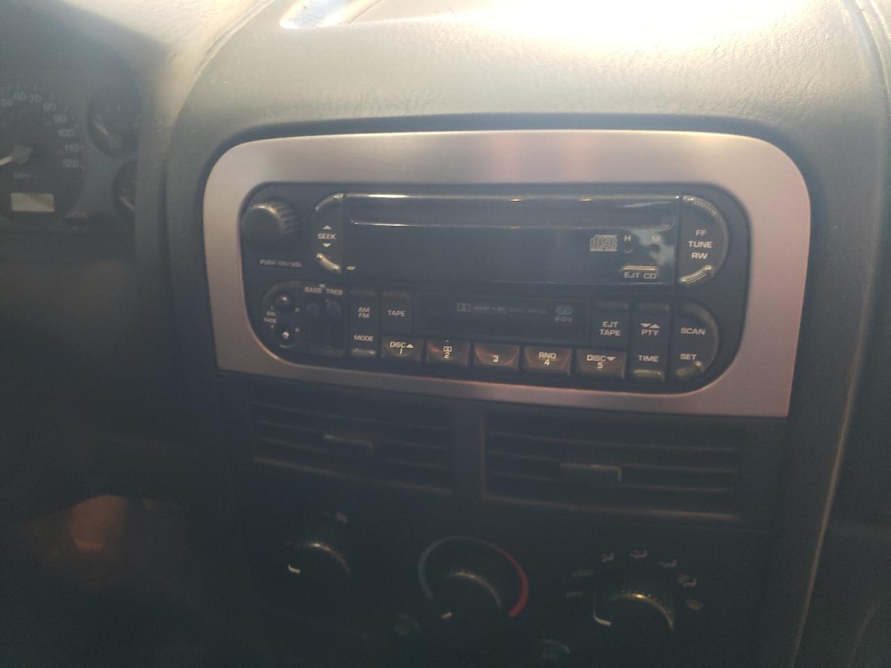 Photo 9 from auction – 2002 JEEP GRAND CHER with VIN 1J4GW48S02C264423
