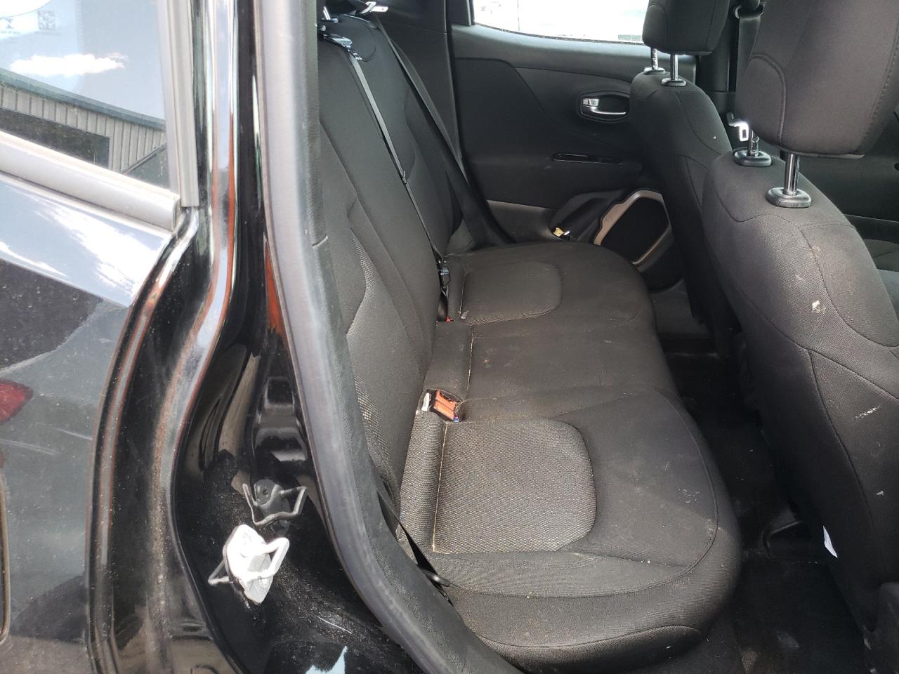 Photo 6 from auction – 2016 JEEP RENEGADE S with VIN ZACCJAAT6GPC95490