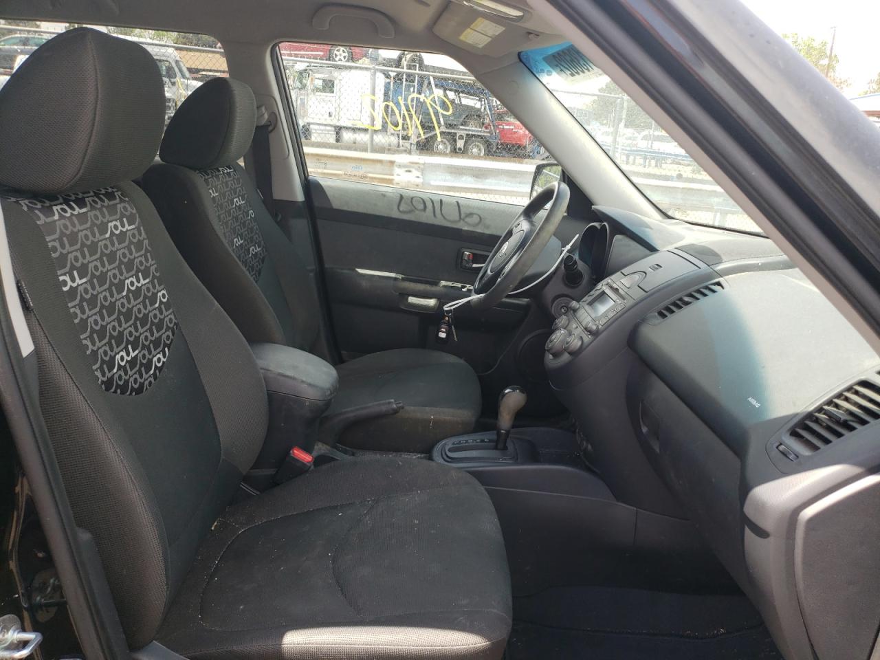 Photo 5 from auction – 2010 KIA SOUL + with VIN KNDJT2A2XA7030140