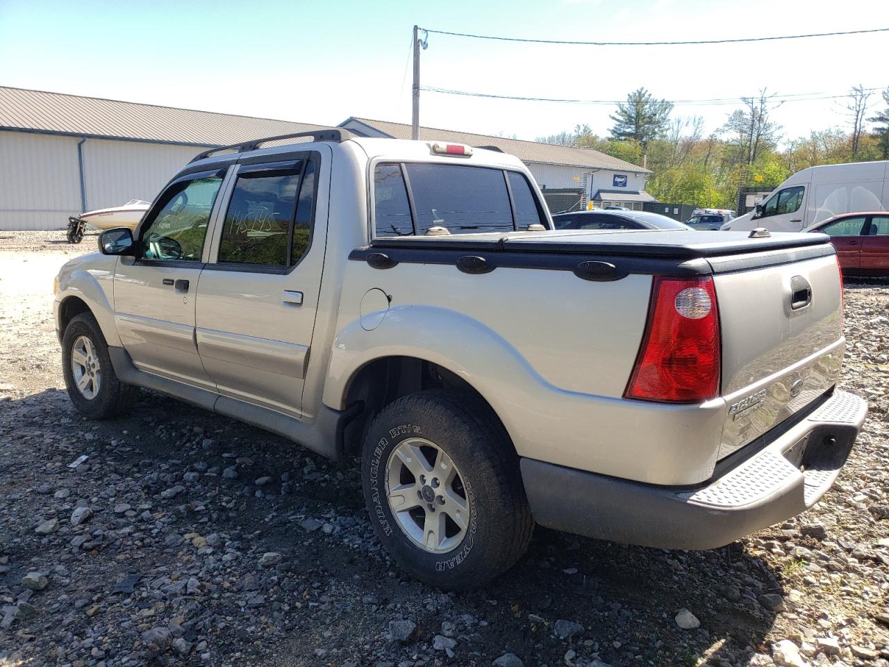 Photo 3 from auction – 2005 FORD EXPLORER S with VIN 1FMZU77KX5UB40211