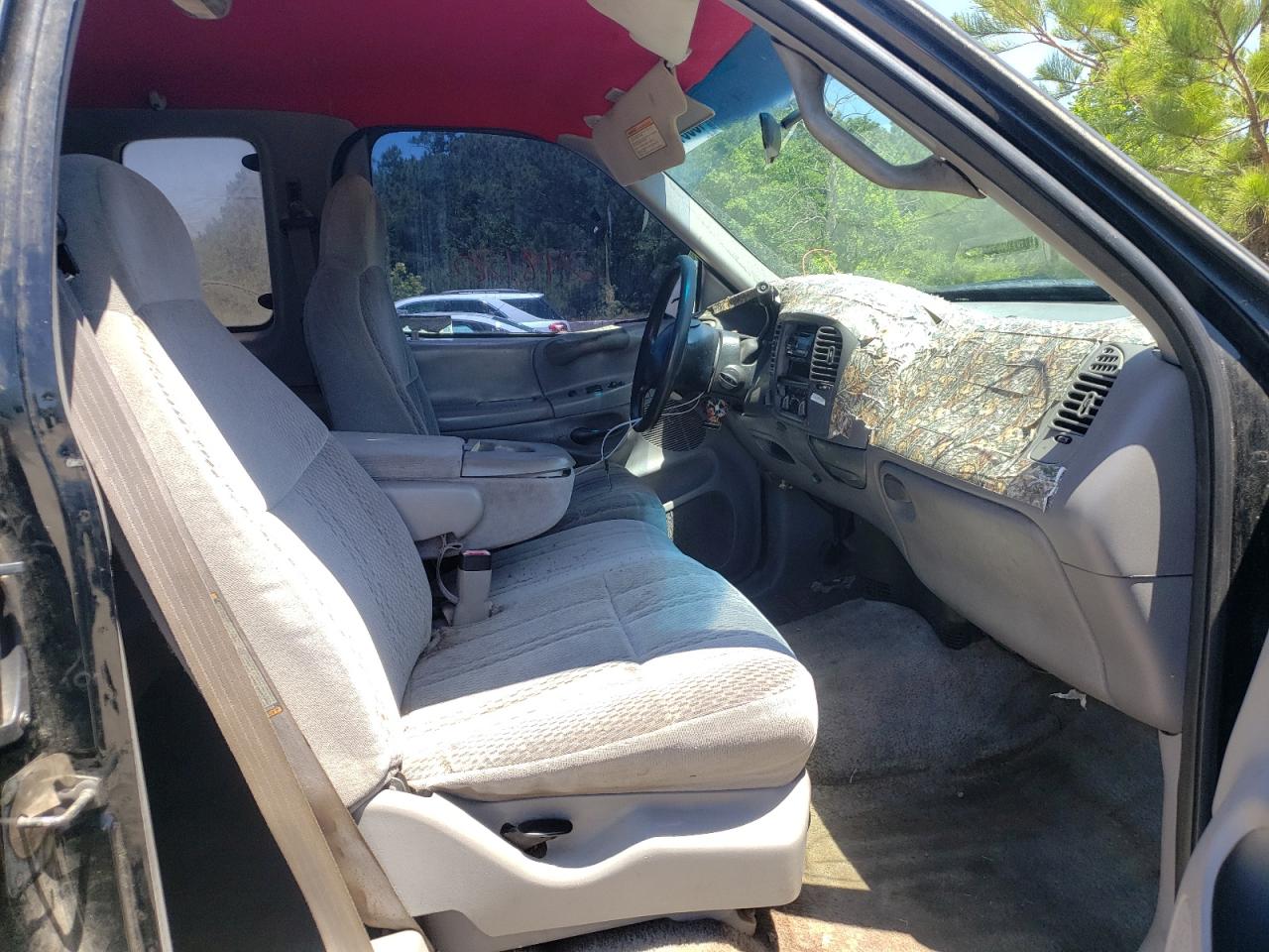 Photo 5 from auction – 1997 FORD F150 with VIN 1FTDX1869VNA48019