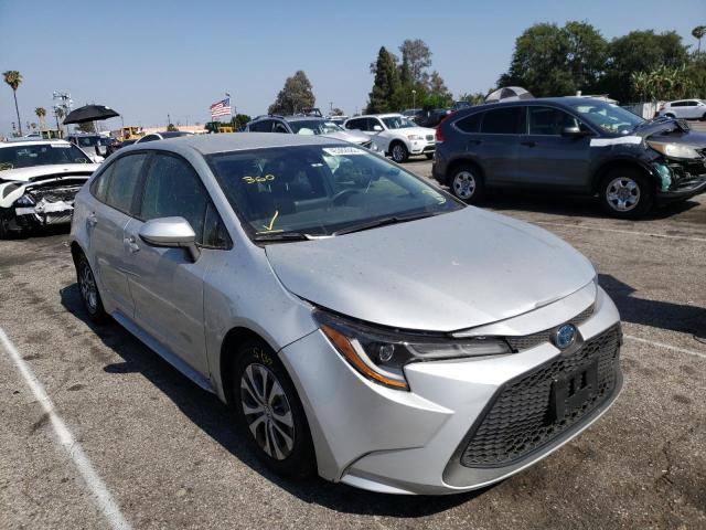 TOYOTA COROLLA LE 2022 with VIN JTDEAMDE4NJ044004 - Photo from auction