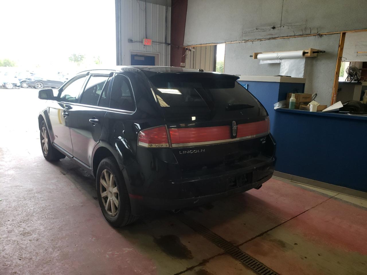 Photo 3 from auction – 2008 LINCOLN MKX with VIN 2LMDU88C48BJ39593