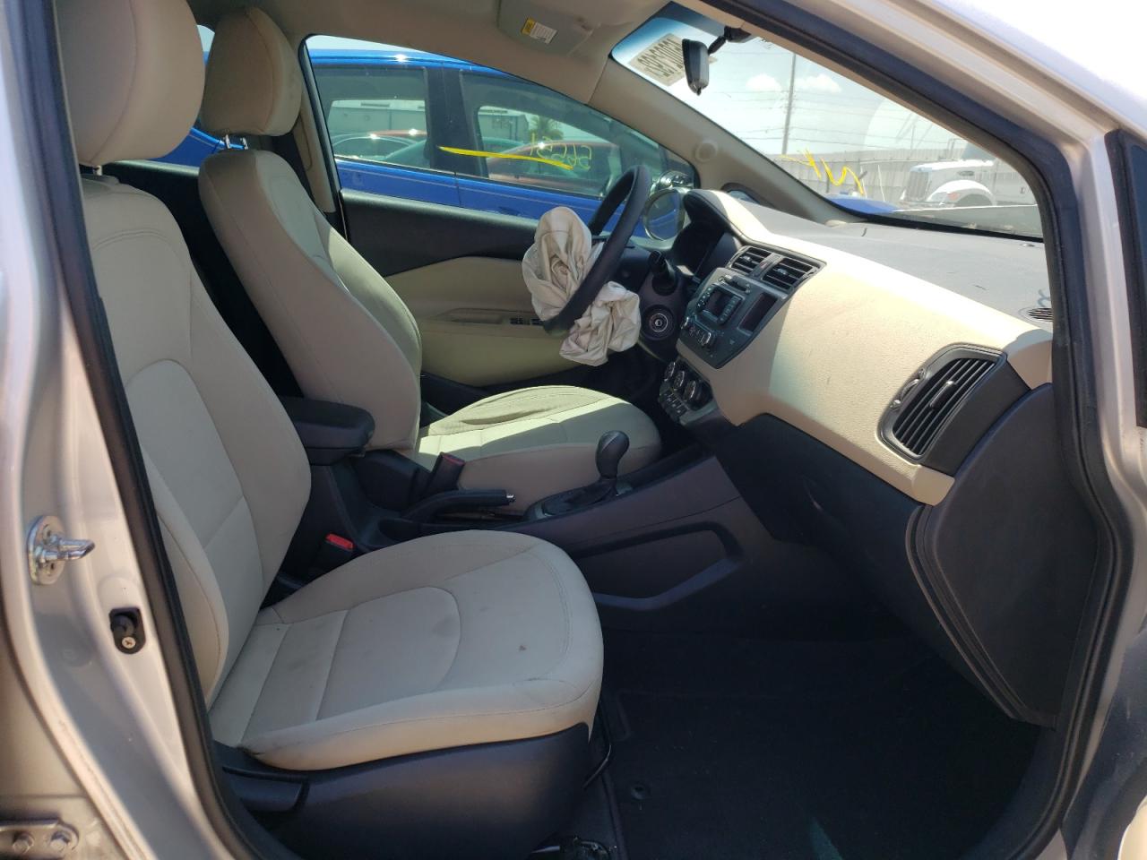 Photo 16 from auction – 2012 KIA RIO EX with VIN KNADN4A31C6047345