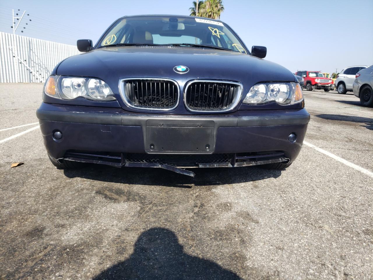 Photo 9 from auction – 2004 BMW 330 I with VIN WBAEV53424KM34852