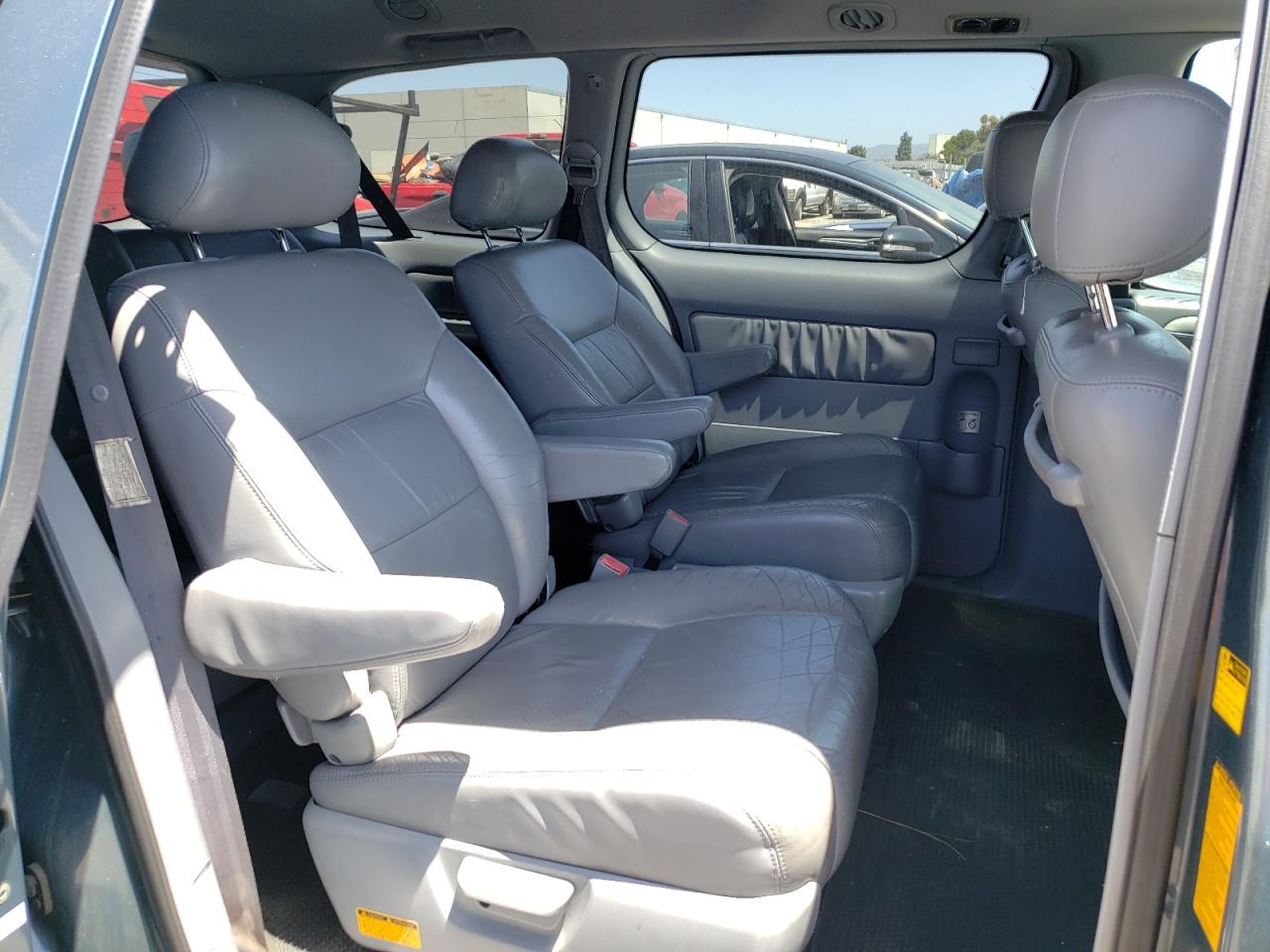 Photo 6 from auction – 2001 TOYOTA SIENNA LE with VIN 4T3ZF13C61U410770