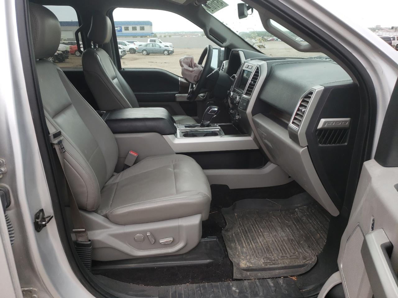 Photo 5 from auction – 2016 FORD F150 SUPER with VIN 1FTEW1EG6GKE31022