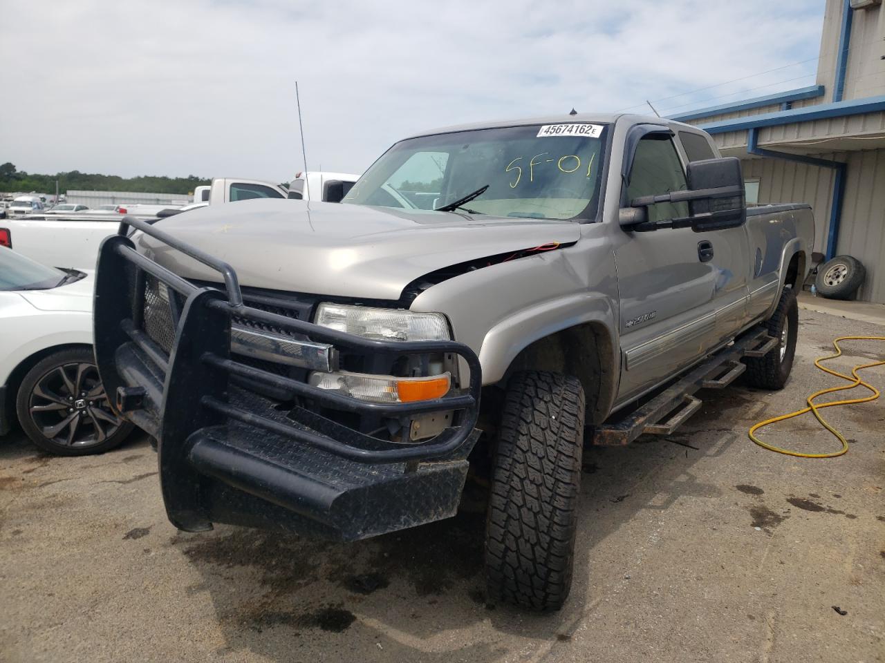 Photo 2 from auction – 2001 CHEVROLET SILVERADO with VIN 1GCHK29U91E288541