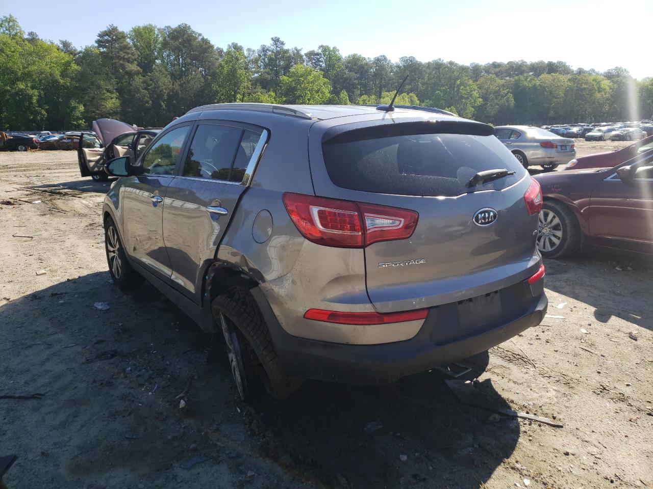 Photo 3 from auction – 2011 KIA SPORTAGE E with VIN KNDPCCA27B7081614