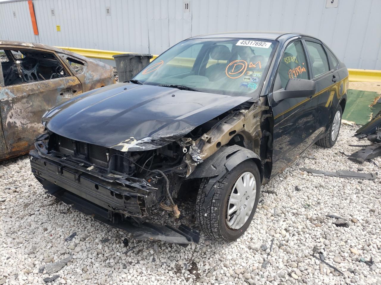 Photo 2 from auction – 2010 FORD FOCUS S with VIN 1FAHP3EN8AW248702
