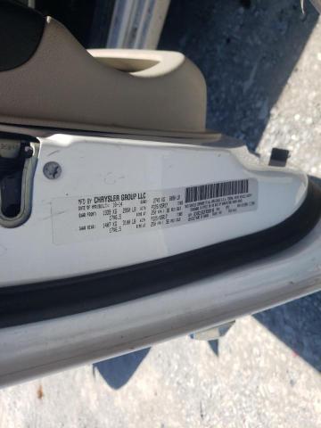 Photo 10 from auction – 2015 CHRYSLER TOWN & COU with VIN 2C4RC1BG3FR588148