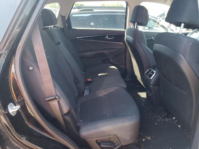 Photo 6 from auction – 2017 KIA SORENTO LX with VIN 5XYPG4A33HG204775